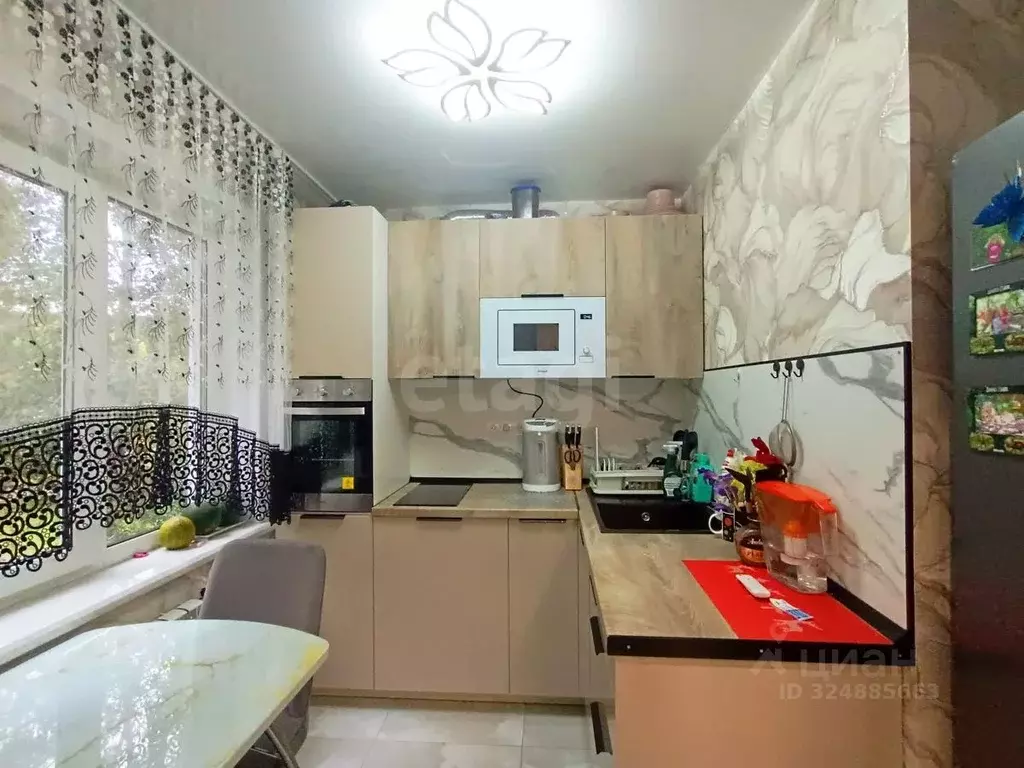 2-к кв. Кемеровская область, Юрга Краматорская ул., 2А (48.3 м) - Фото 2