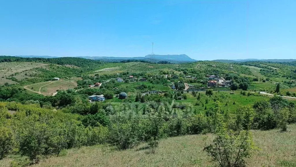 Участок в Крым, Симферопольский район, Перовское с/пос, с. Клиновка ... - Фото 0