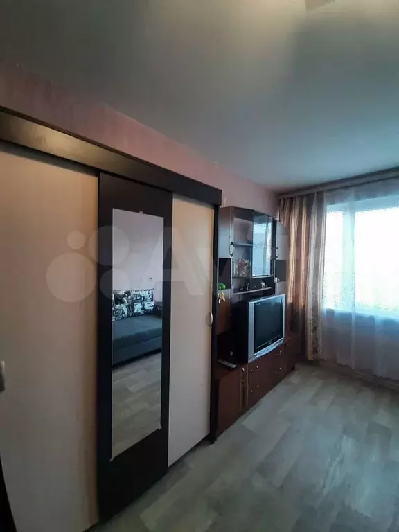 Комната 18 м в 3-к., 6/9 эт. - Фото 0