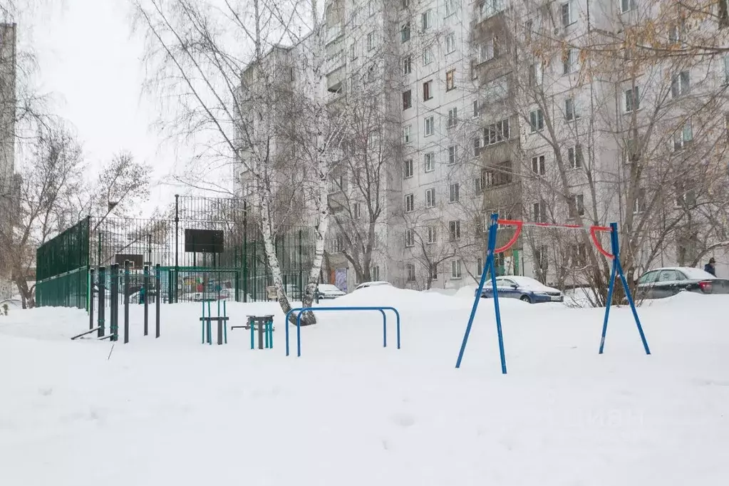 3-к кв. Новосибирская область, Новосибирск ул. Оловозаводская, 1/4 ... - Фото 1