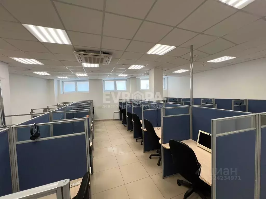 Офис в Ульяновская область, Ульяновск ул. Бебеля, 11 (400 м) - Фото 2