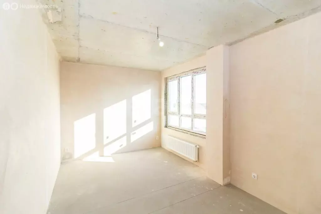 2-комнатная квартира: Тюмень, улица Василия Малкова, 7 (63.8 м) - Фото 2