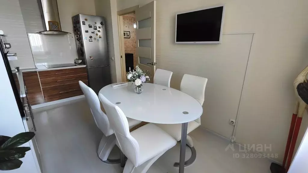 3-к кв. Татарстан, Казань ул. Хусаина Мавлютова, 42 (85.6 м) - Фото 1