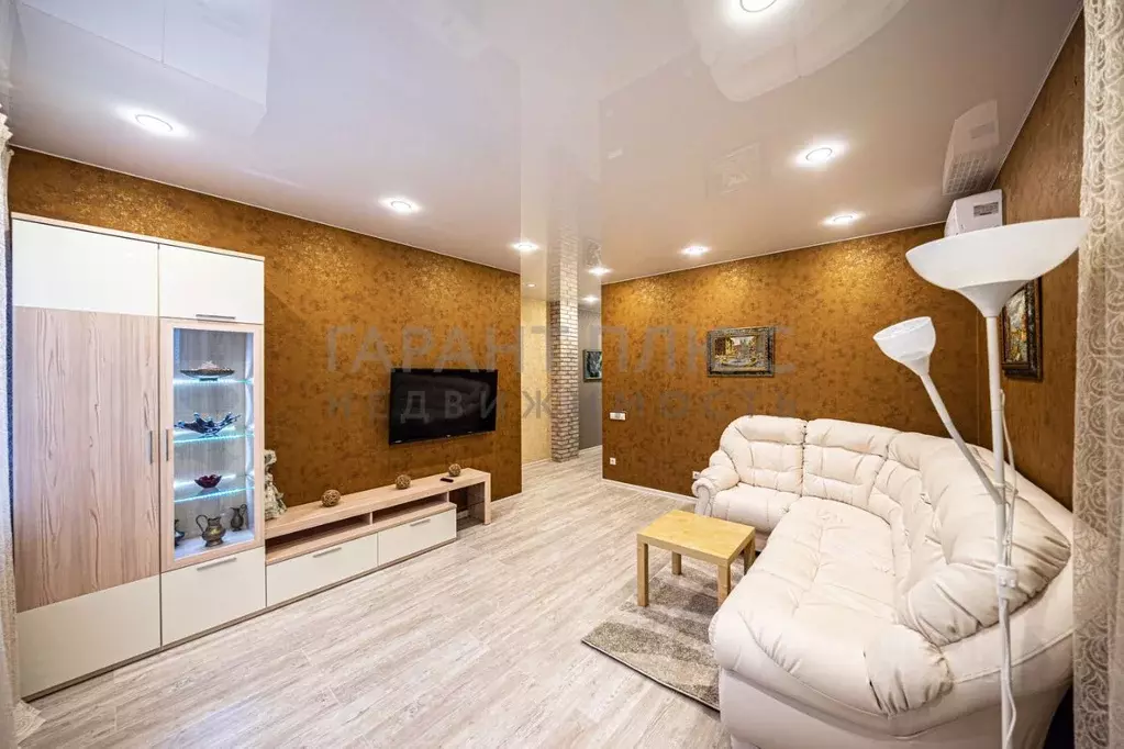 Квартира липецк центр. Квартира липецк центр. Липецк суточная квартира. Элитные квартиры в липецке. Квартира в центре липецка.