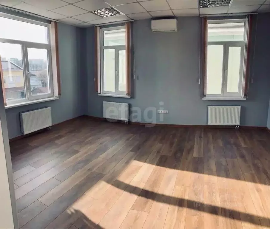 Офис в Крым, Симферополь ул. Гоголя (150 м) - Фото 2