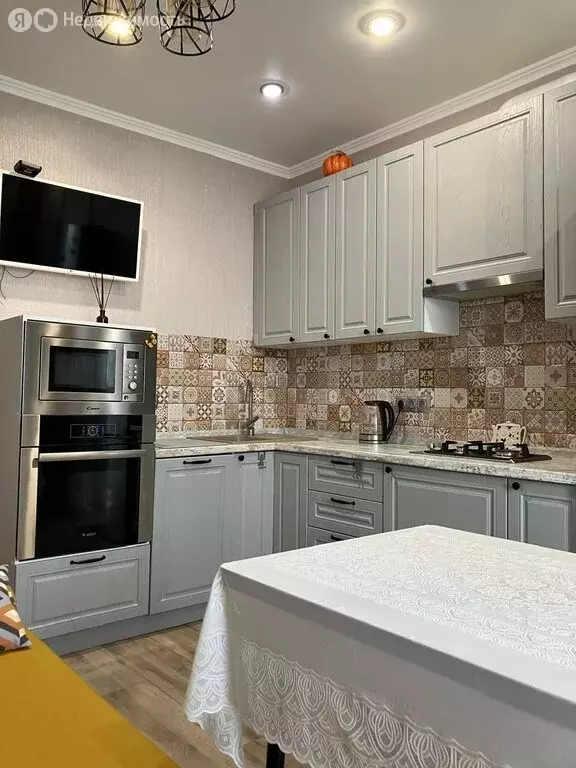 1-комнатная квартира: Лиски, улица Коминтерна, 32В/1 (40 м) - Фото 1