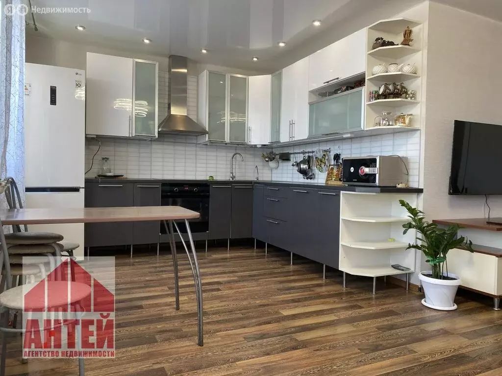 3-комнатная квартира: Павлово, 5-я Северная улица, 11 (60.3 м) - Фото 1