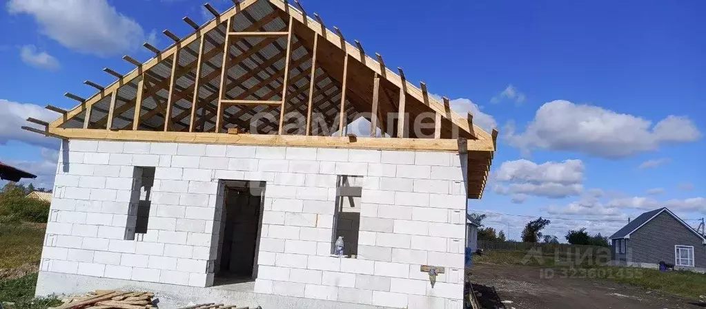 Дом в Челябинская область, Красноармейский муниципальный округ, пос. ... - Фото 1