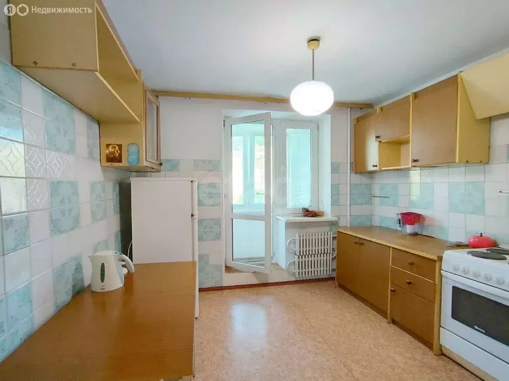 2-комнатная квартира: Симферополь, Первомайская улица, 1 (52.5 м) - Фото 0