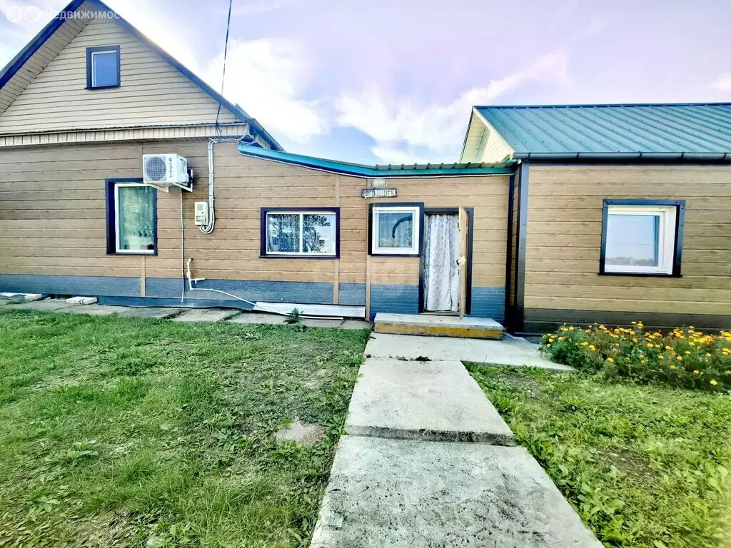 Дом в посёлок городского типа Кировский, Восточная улица (33 м) - Фото 1