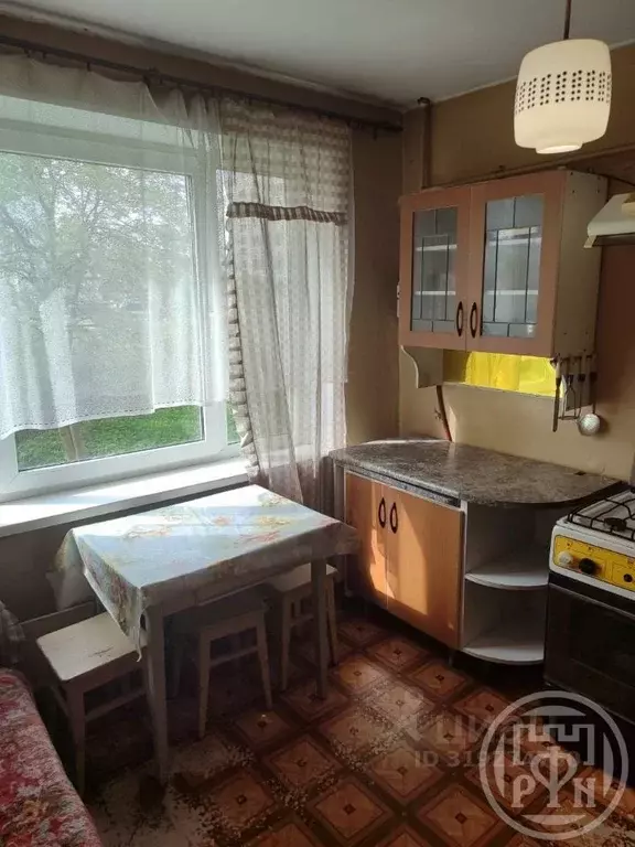 1-к кв. Ленинградская область, Луга просп. Кирова, 35 (35.8 м) - Фото 0