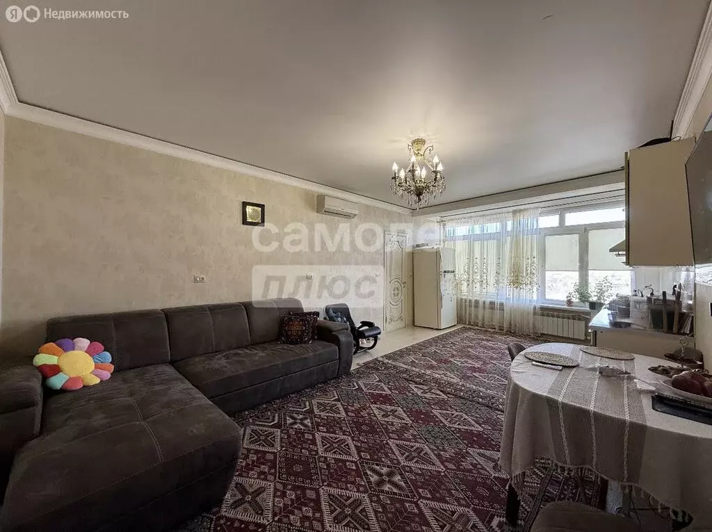 2-комнатная квартира: Махачкала, проспект Амет-хана Султана, 40 (53 м) - Фото 1