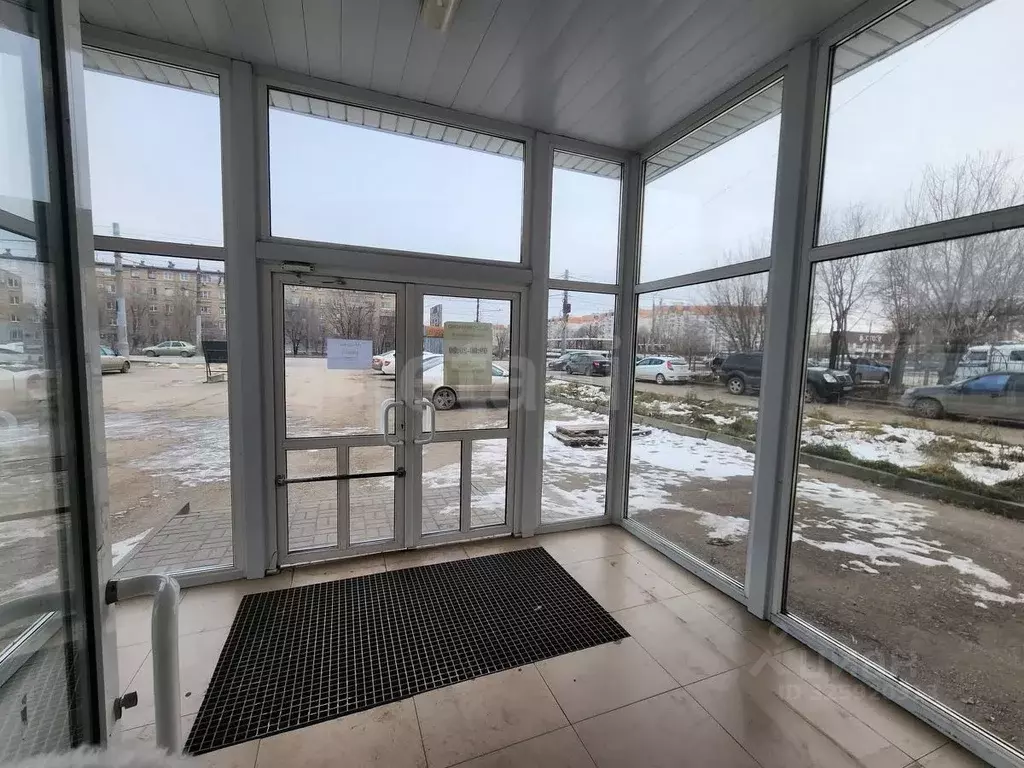 Помещение свободного назначения в Саратовская область, Энгельс просп. ... - Фото 1