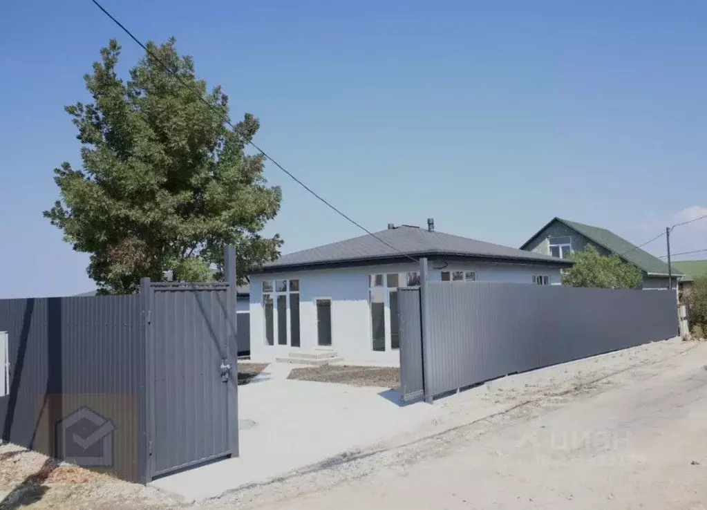 Дом в Севастополь ш. Монастырское, 116Д/3Б (81 м) - Фото 2