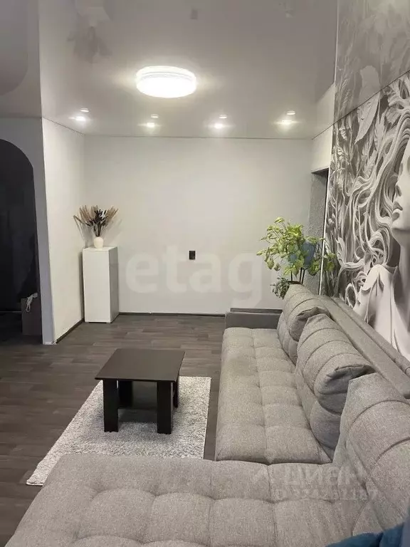 3-к кв. Тюменская область, Тюмень ул. Республики, 172 (56.7 м) - Фото 2