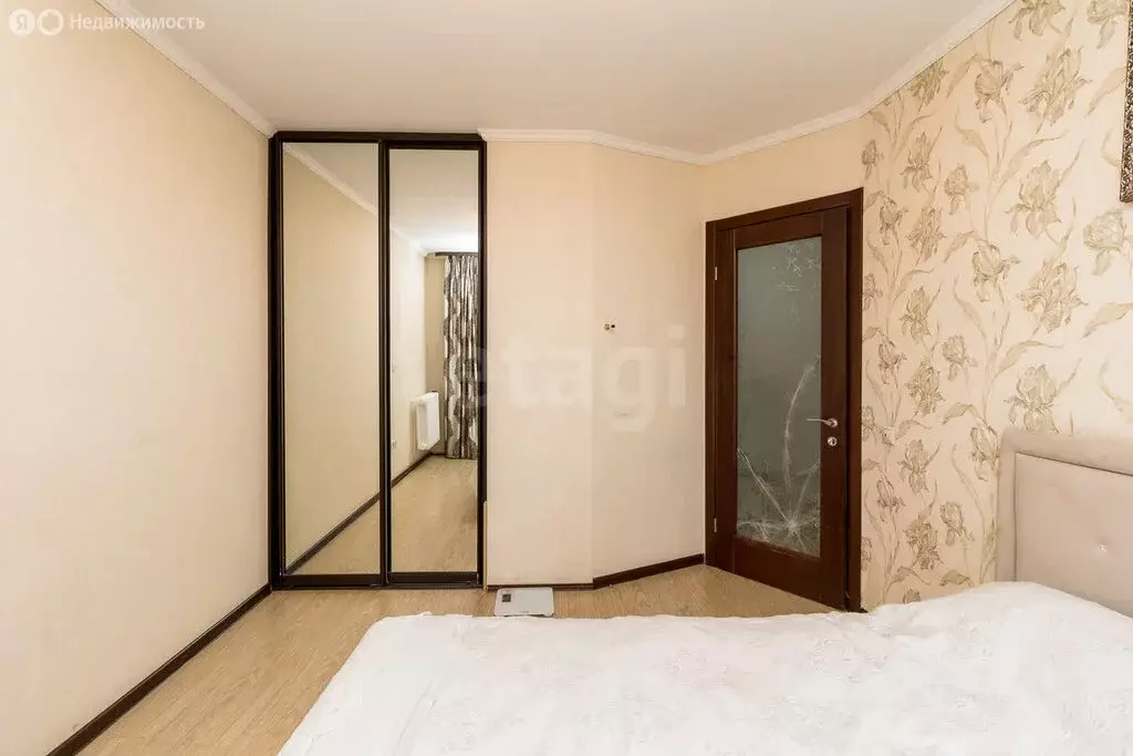 4-комнатная квартира: Тюмень, улица Газовиков, 19 (85 м) - Фото 1