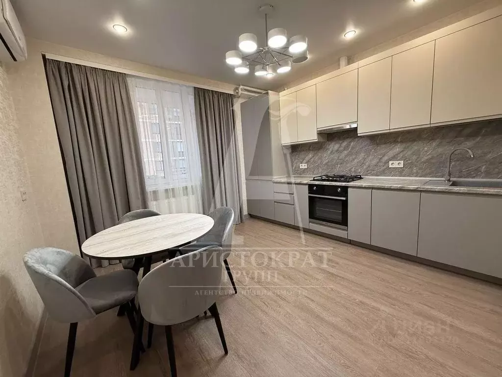 3-к кв. Ставропольский край, Пятигорск пер. Березовый, 13к8 (88.2 м) - Фото 1