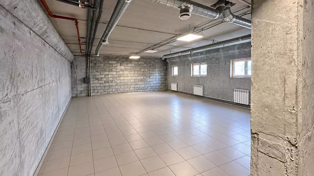 Помещение свободного назначения в Московская область, Коломна ул. ... - Фото 1