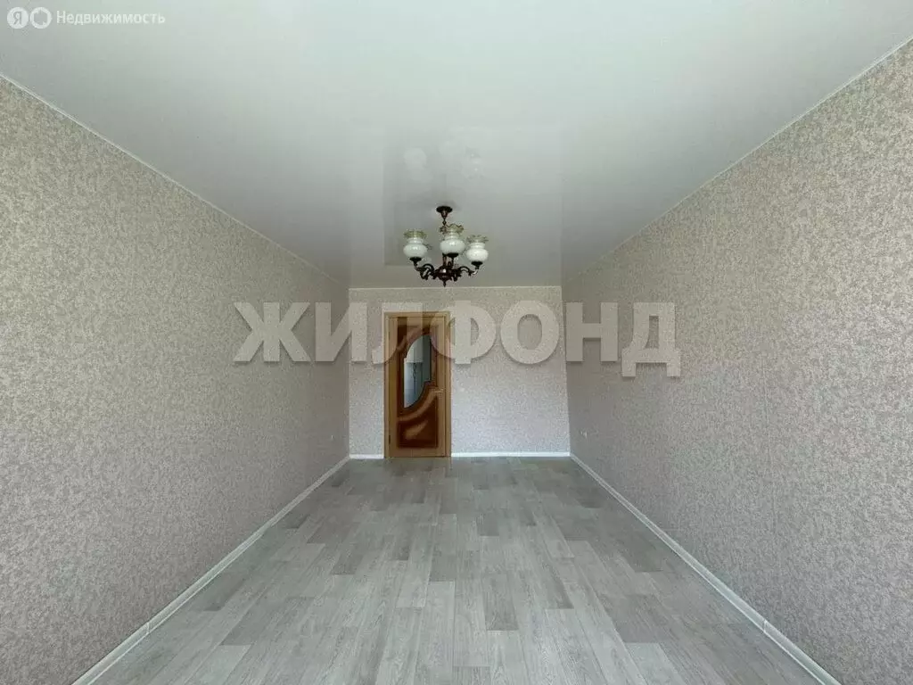 3-комнатная квартира: Добрунь, Юбилейная улица, 13 (60 м) - Фото 0