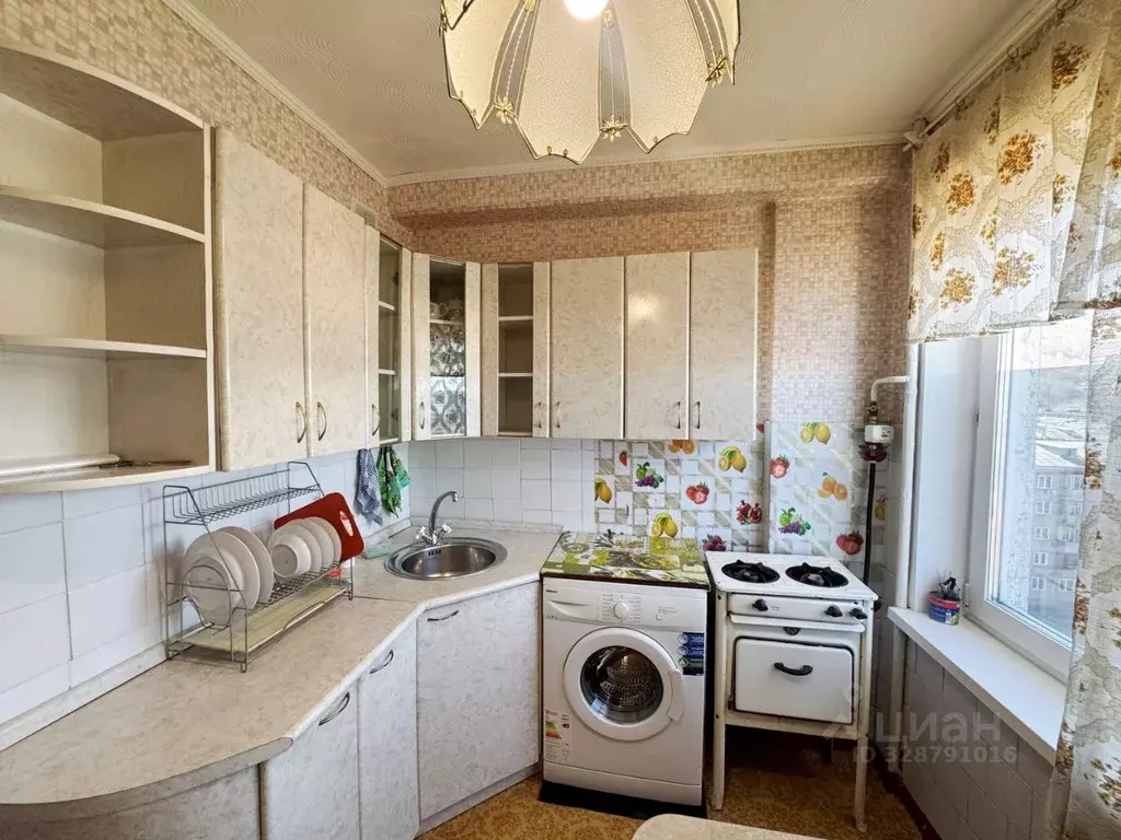 2-к кв. Красноярский край, Красноярск ул. 60 лет Октября, 40 (50.0 м) - Фото 2