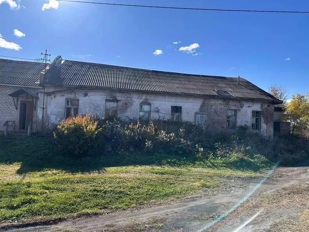 Помещение свободного назначения в Ярославская область, Любим ул. ... - Фото 1