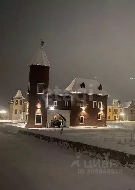 Дом в Ленинградская область, Шлиссельбург Кировский район, ул. ... - Фото 0