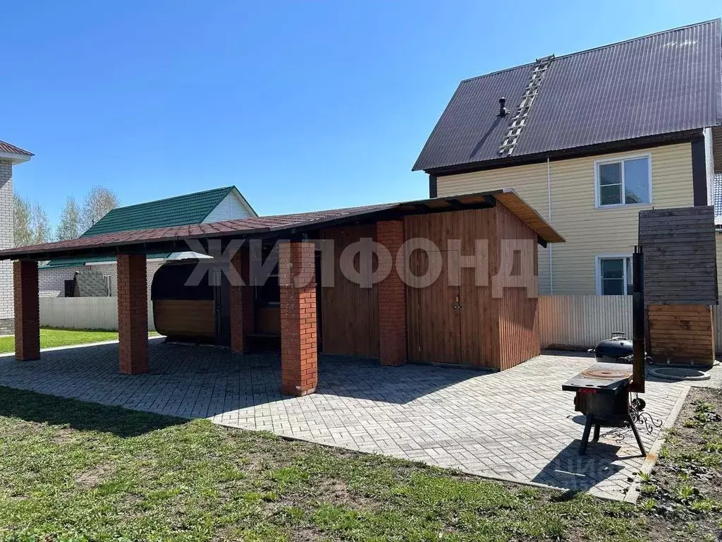 Дом в Алтайский край, Барнаул городской округ, с. Власиха, Октябрьский ... - Фото 1