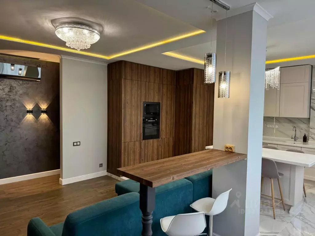 3-к кв. Саха (Якутия), Якутск ул. Кальвица, 30 (95.0 м) - Фото 1