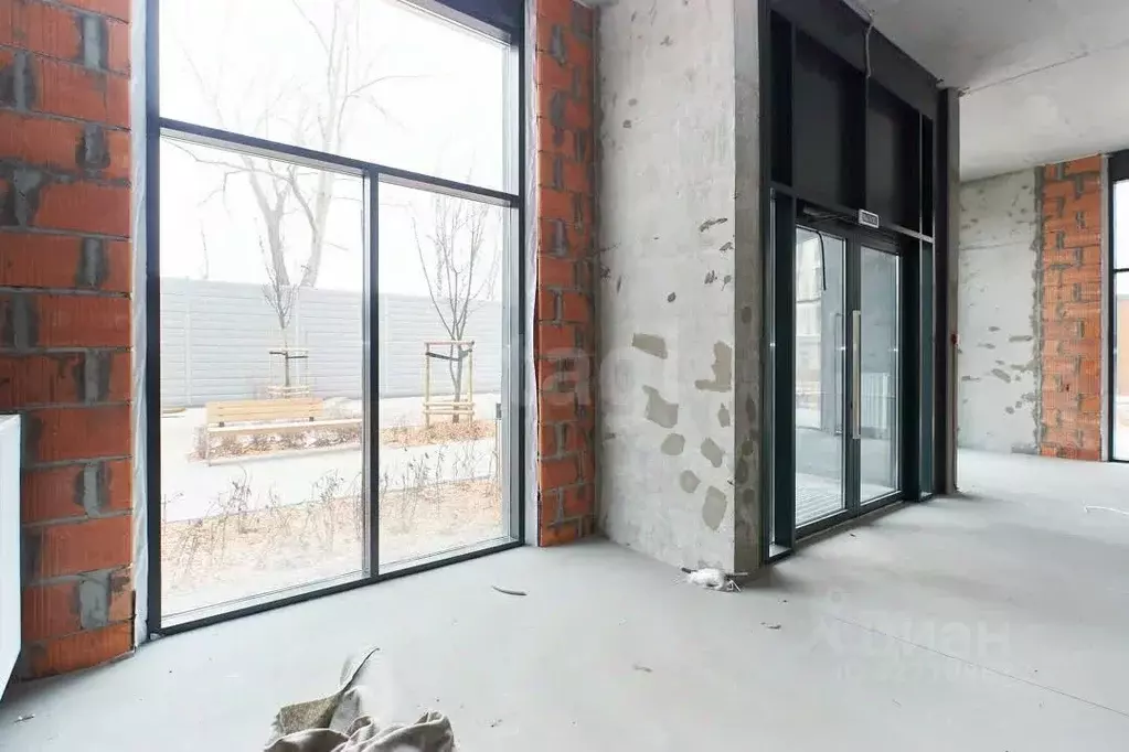 Помещение свободного назначения в Тюменская область, Тюмень ул. ... - Фото 1