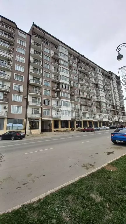 4-к. квартира, 137 м, 3/10 эт. - Фото 0