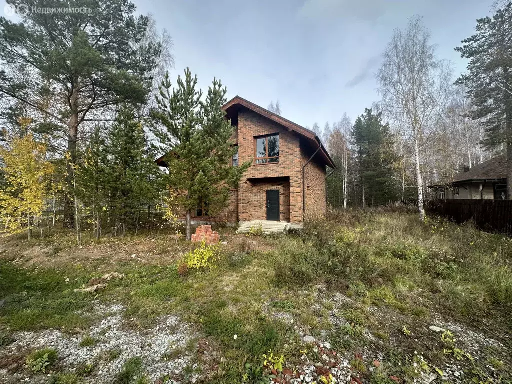 Дом в Арамильский городской округ, посёлок Арамиль, улица Парк Сказов, ... - Фото 1