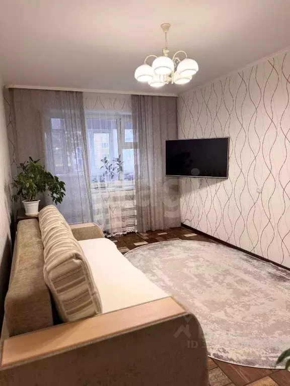 3-к кв. Ямало-Ненецкий АО, Ноябрьск Советская ул., 98А (65.8 м) - Фото 0