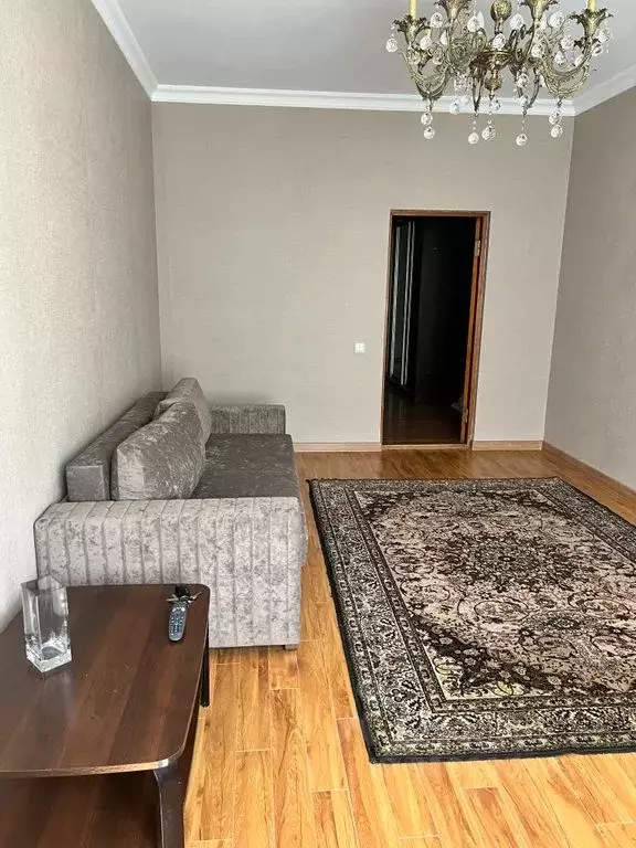2-к кв. Дагестан, Махачкала ул. Дахадаева, 51 (75.0 м) - Фото 0
