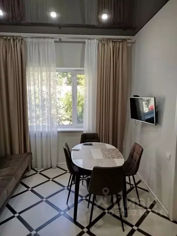 Дом в Крым, Евпатория ул. Имени Белогубца, 5 (45 м) - Фото 1