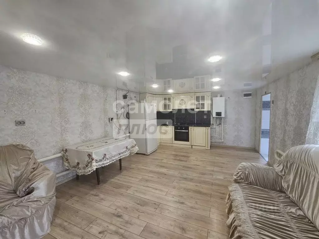 Дом в Волгоградская область, Волгоград Астраханская ул. (34 м) - Фото 1