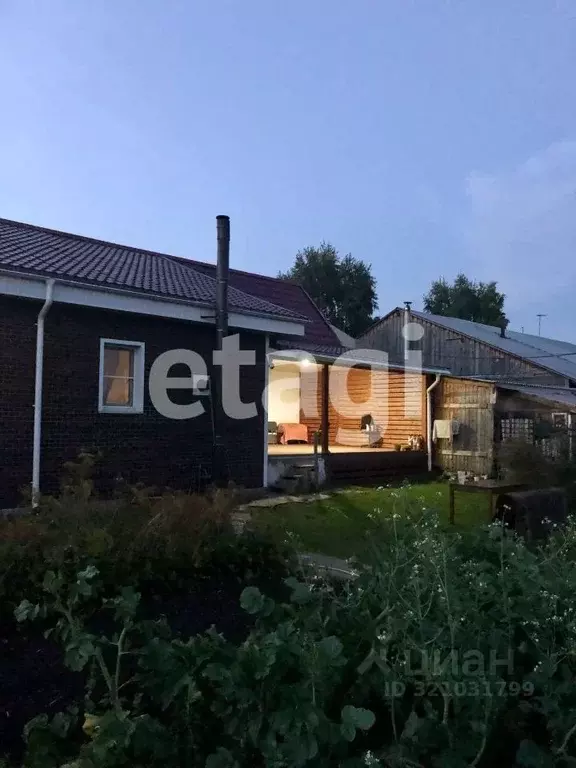 Дом в Красноярский край, Красноярск городской округ, д. Минино ул. ... - Фото 0