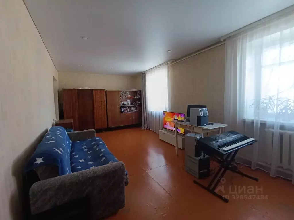 Дом в Башкортостан, с. Чишмы ул. Базарная (74 м) - Фото 1