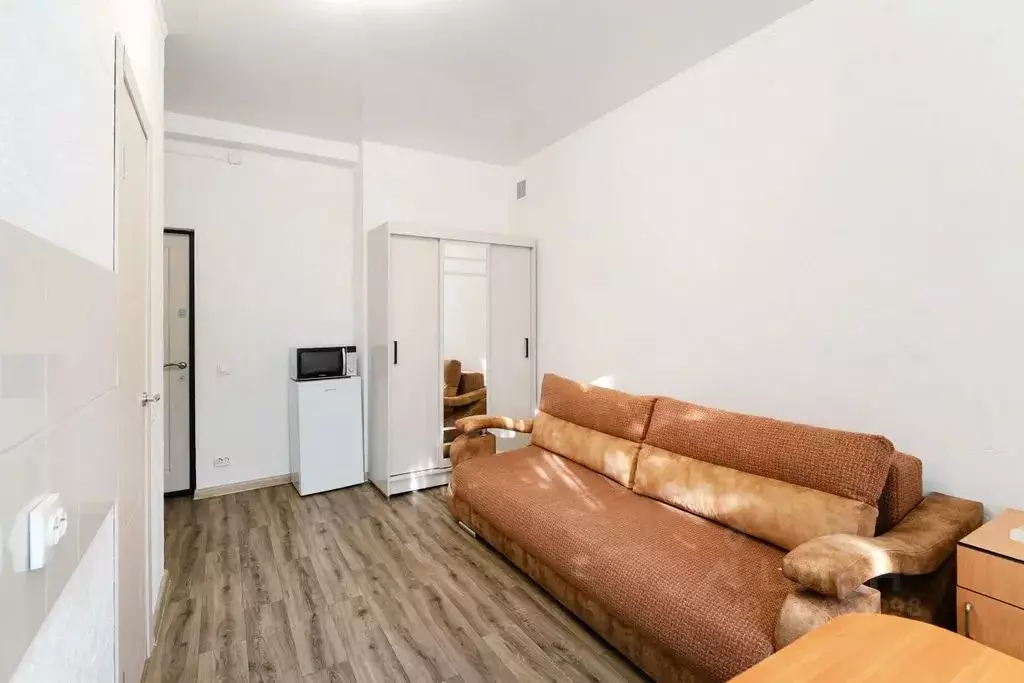 Студия Омская область, Омск ул. Долгирева, 15 (20.0 м) - Фото 2