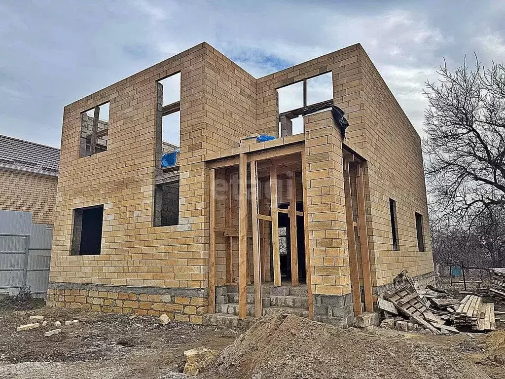 Дом в Ставропольский край, Михайловск Шпаковский район, ул. Ленина, ... - Фото 1