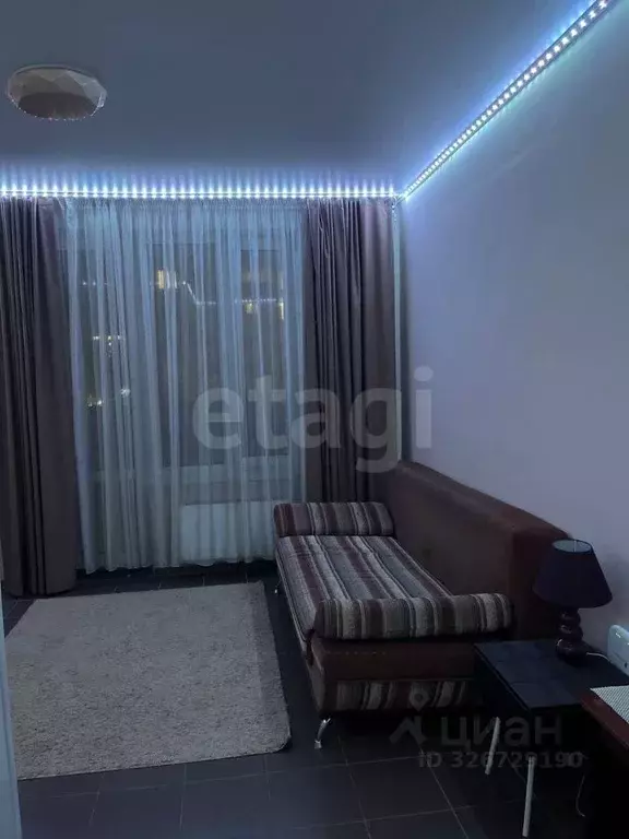 Студия Тюменская область, Тюмень ул. Фармана Салманова, 6 (27.0 м) - Фото 2