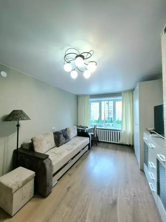 1-к кв. Псковская область, Великие Луки просп. Гагарина, 137 (30.0 м) - Фото 1