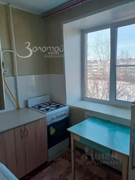 2-к кв. Нижегородская область, Урень Индустриальная ул., 2 (43.2 м) - Фото 1