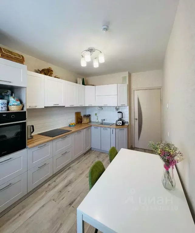 2-к кв. Томская область, Томск ул. Юрия Ковалева, 45 (64.3 м) - Фото 0