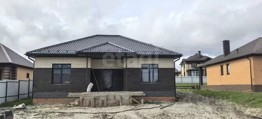 Дом в Курская область, Курский район, Моковский сельсовет, д. Духовец ... - Фото 1