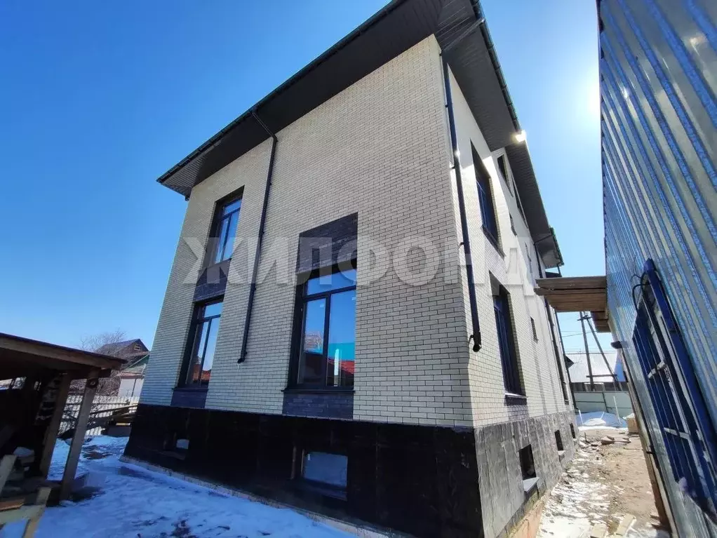 Дом в Новосибирская область, Новосибирск ул. Докучаева (500 м) - Фото 2