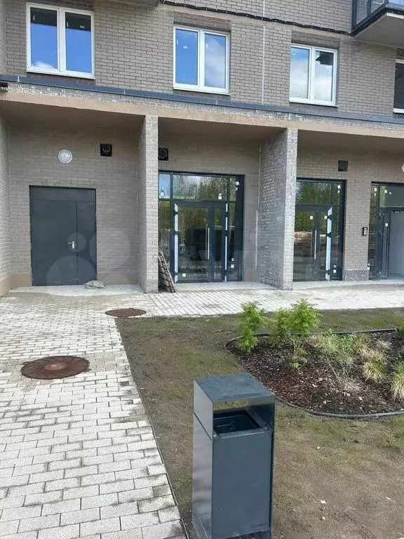 Создаю габ, 1 линия, мало коммерции, 88м2, витрины - Фото 1