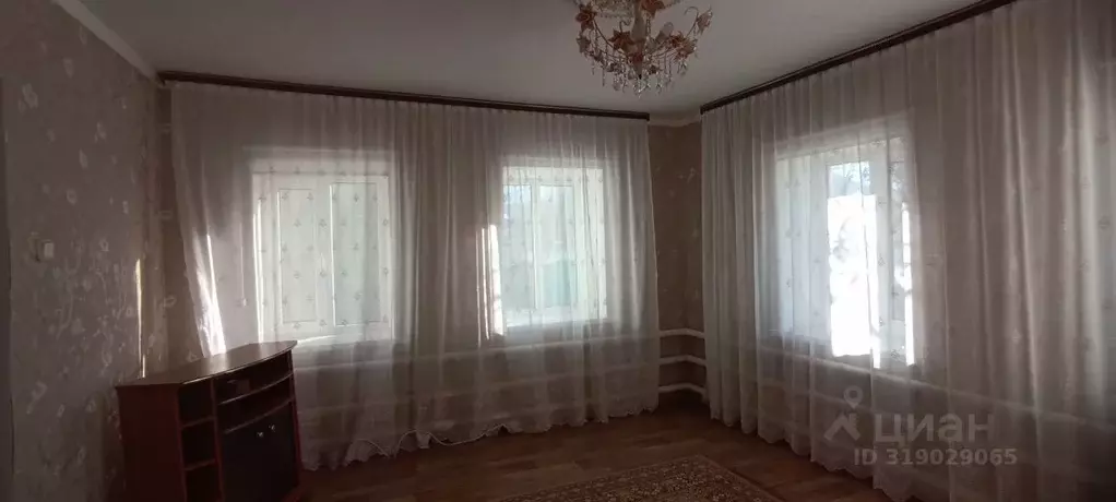 Дом в Ставропольский край, Изобильненский муниципальный округ, с. ... - Фото 2