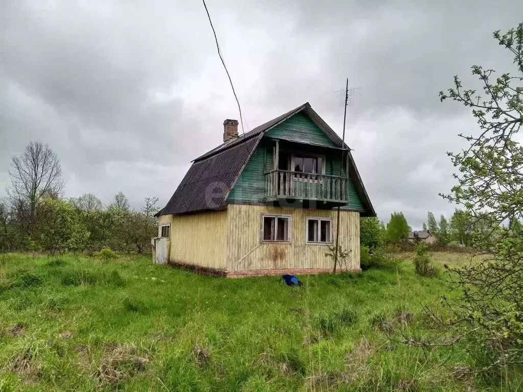 Дом в Псковская область, Островский район, Бережанская волость, д. ... - Фото 1
