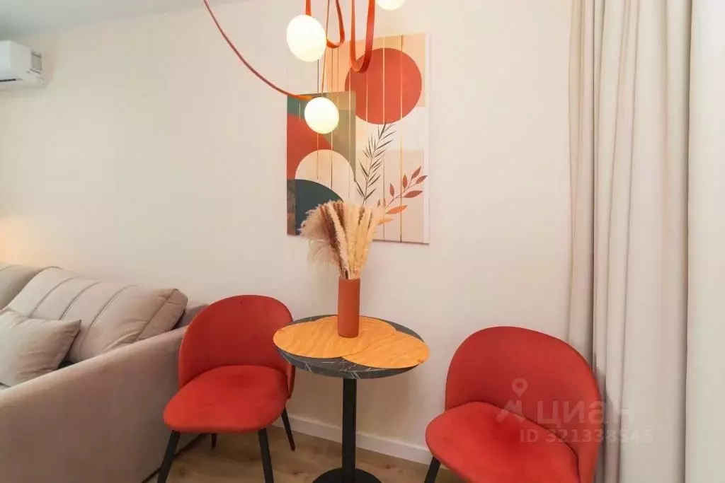 1-к кв. Тюменская область, Тюмень Новгородская ул., 20 (42.0 м) - Фото 2