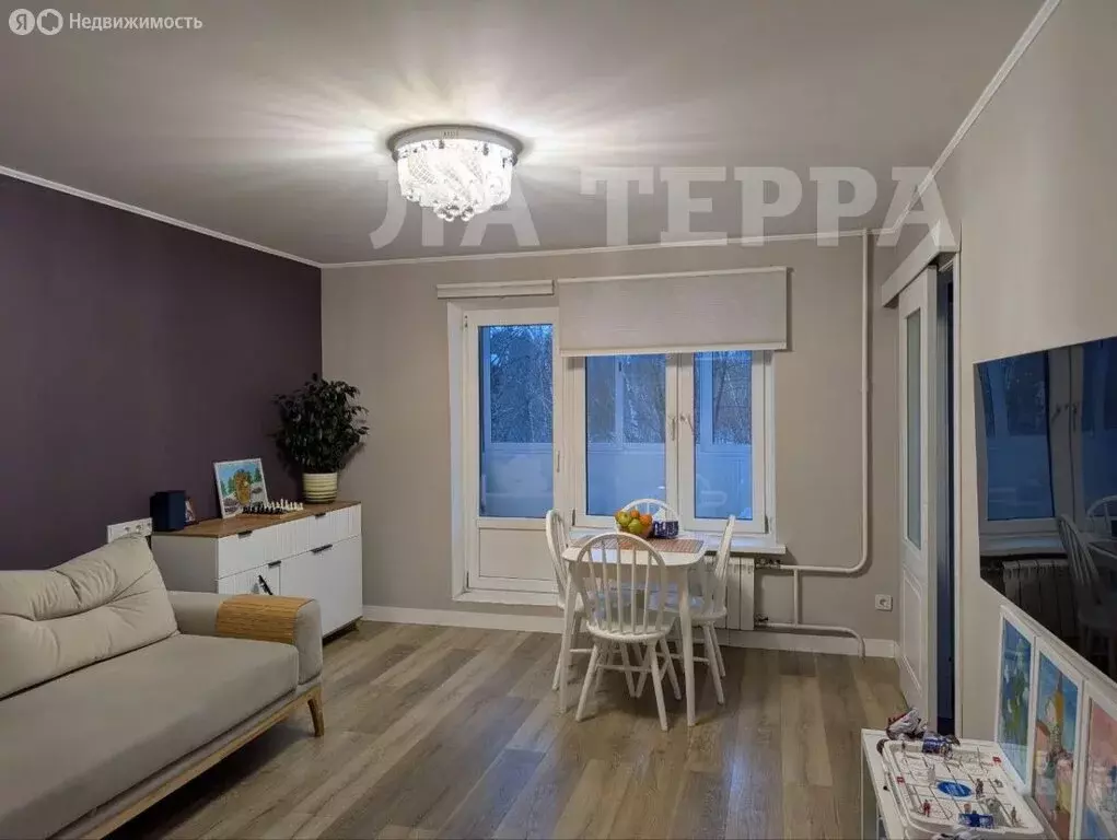 3-комнатная квартира: Москва, улица Островитянова, 39 (79.4 м) - Фото 1